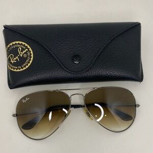 Ray-Ban Aviator Sunglasses - Silver Frame with Brown Gradient Lenses